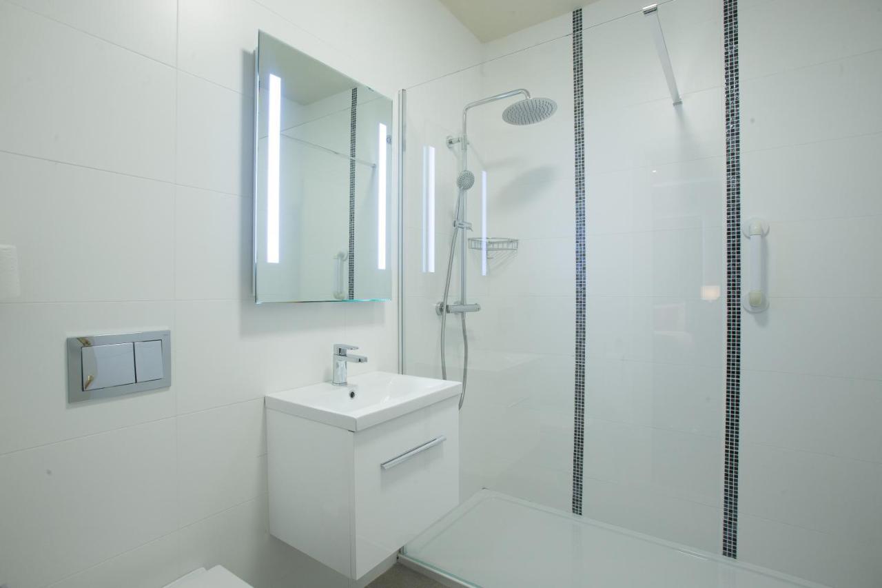 Glenavon House Hotel Кукстаун Екстериор снимка
